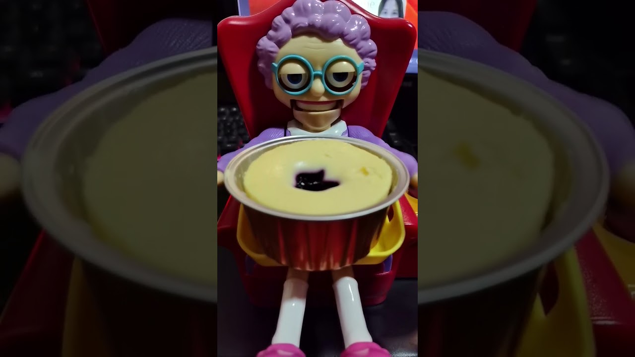 Чизкейк с черникой #жадный #бабушка #удовлетворительный #любимый