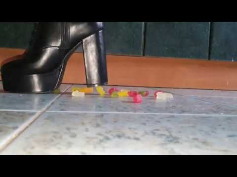 Gummy Bears and Candy Crush