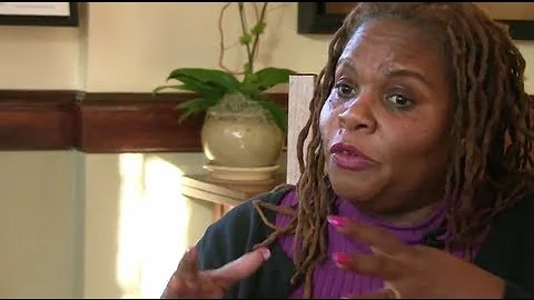Mindful Monologues: An Interview with Lynne Hurdle...