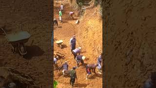 KERJA BAKTI MEMBUAT JALAN #shorts #kerjabakti #desa #desamaju #desamandiri #viralvideo KERJA BAKTI MEMBUAT JALAN #shorts #kerjabakti #desa #desamaju #desamandiri #viralvideo
