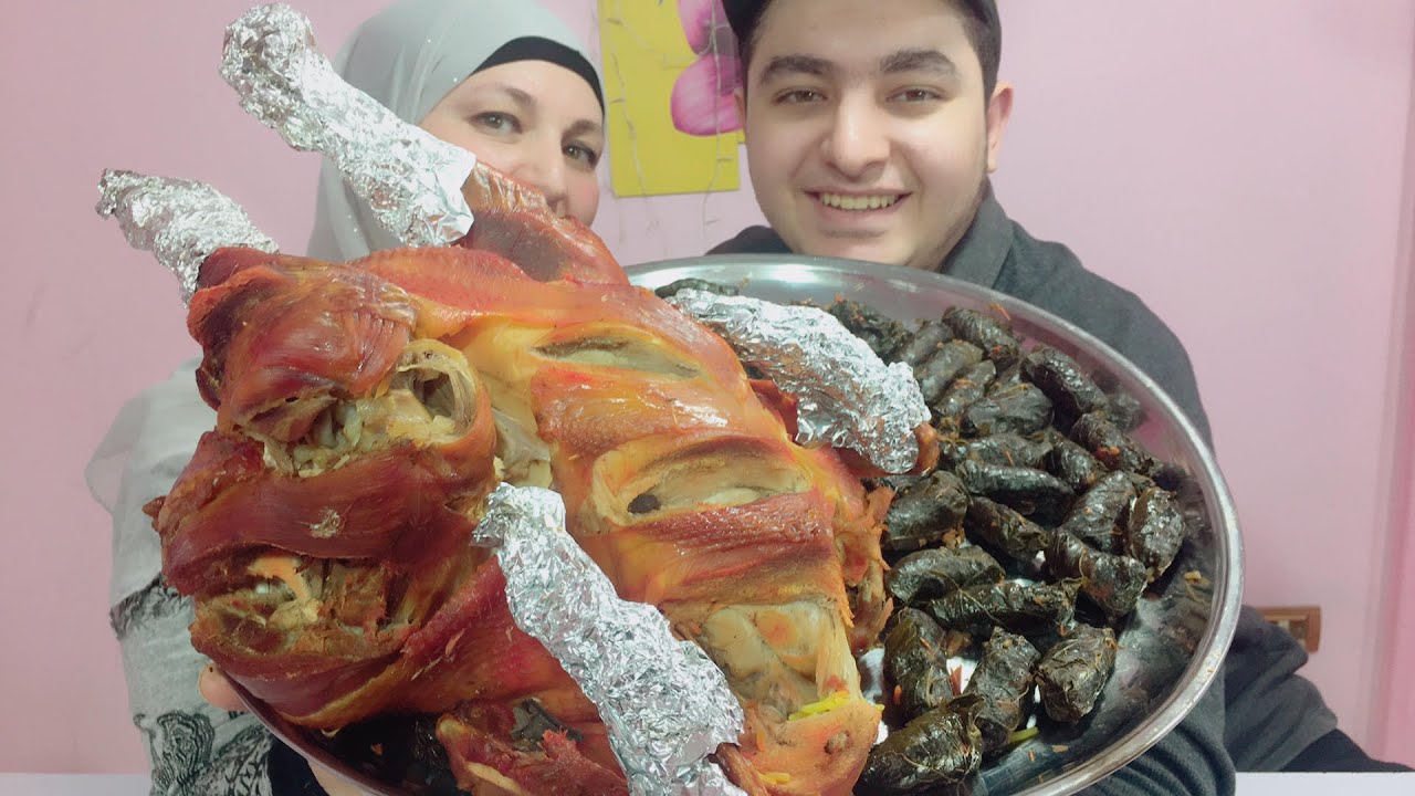 تحدى أكل ديك كبير بوزن 7 كيلو ضد قناة يوميات مروة ورحمه....