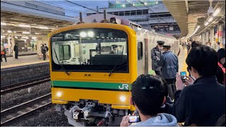 GV-E197系TS01編成（フル編成）の運転手交代シーン