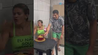 Desafio Da Garrafa Quem Acertar Come A Macarronada