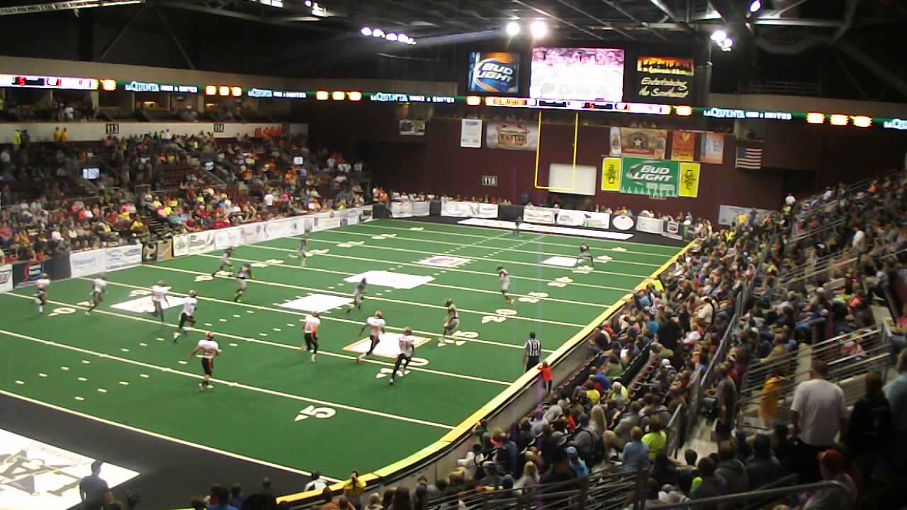 Dominique Carson returns kick against Wichita Wild