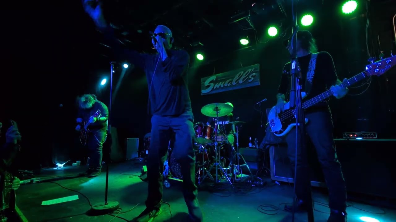 Motor City Blues Destroyer W Lacy Falling