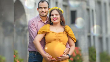 AnuShru Maternity Photoshoot #Anushru #littleSweetBunny #Aai tu baba mi honar g, kuni yenar g