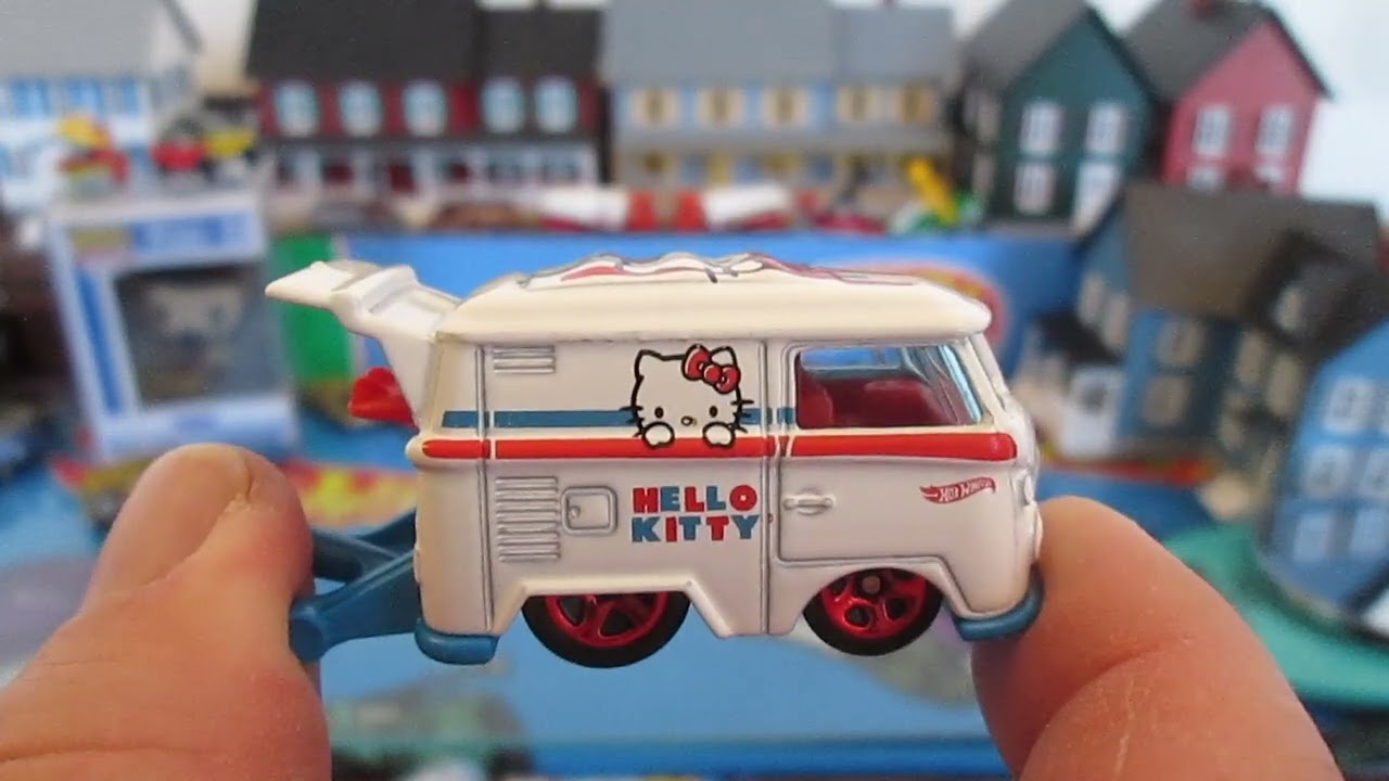 KOOL KOMBI Hot Wheels Screen Time HELLO KITTY - Toy Diecast