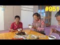 牛二條 951 80岁姥姥来了啥伙食？东北三姑娘铁锅炖排骨 地道农家菜真有食欲