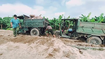 Xe công nông chở Cát sa lầy cực Căng EXCAVATO 
