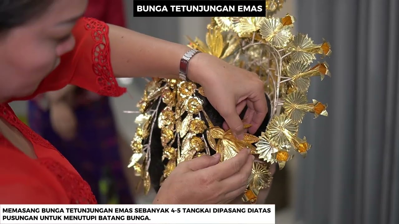 KABUPATEN BULELENG I WANITA I BUNGA TETUNJUNGAN EMAS