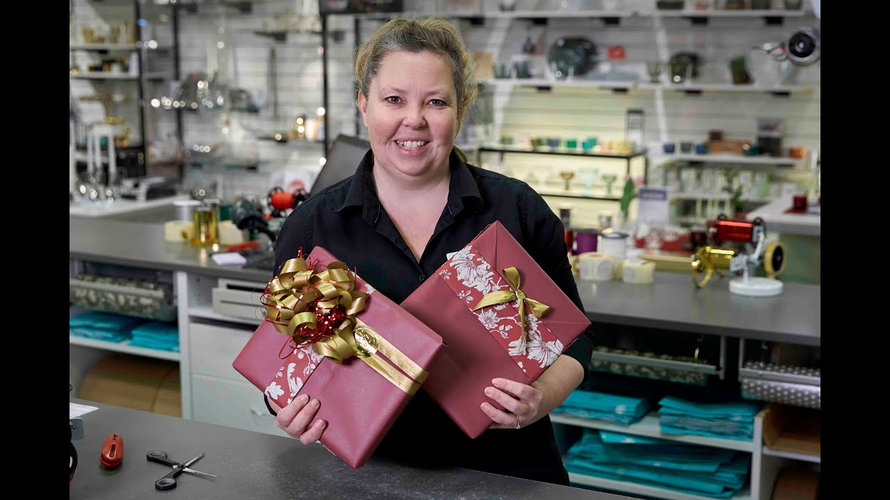 Proffstipset: Så slår du in ett paket snyggt