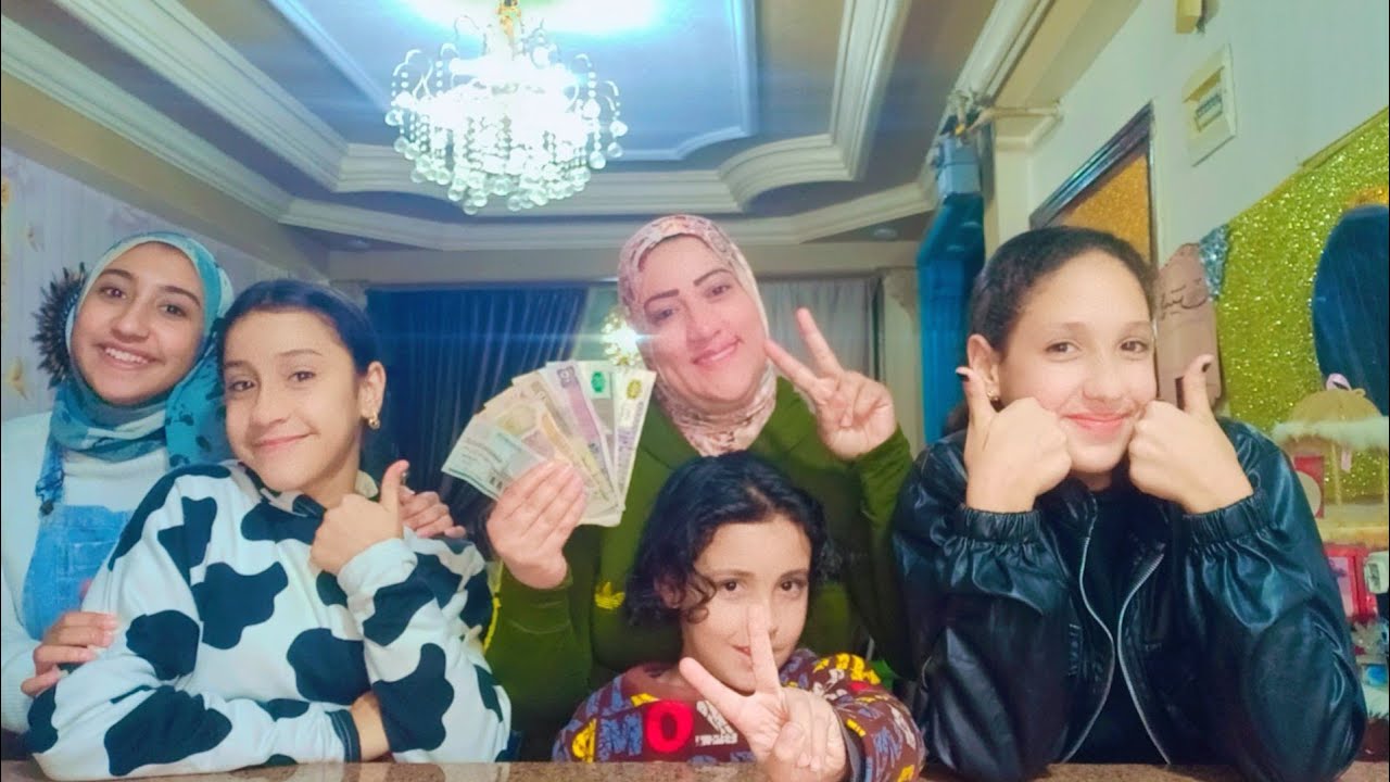 تحدي الحظ والكسبان حيفوز ب اكبر مبلغ 💃 والاقل حظ  ٢٠ جنيه 😂😂