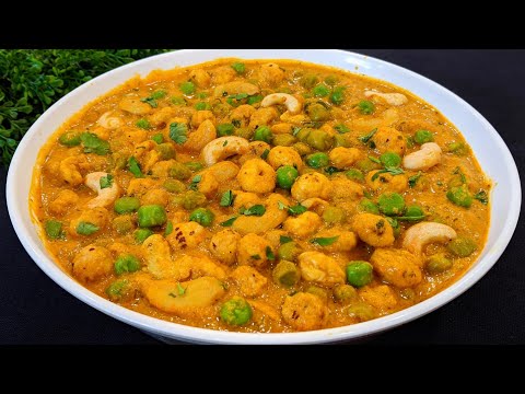 जब भी रेस्टोरेंट जैसी मटर मखाने की सब्जी खाने का मन करे तो आप ऐसे बना लीजिए | Makhana Curry Recipe.