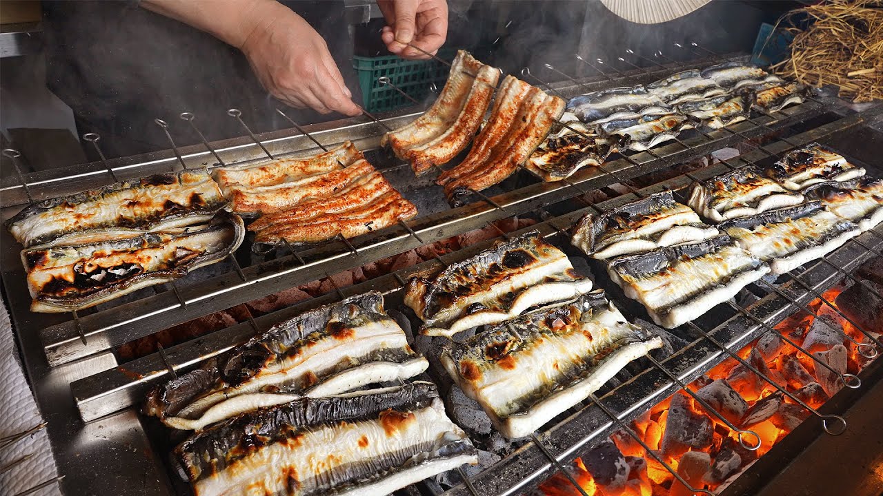 사람도 안 다니는 시골 구석에서 하루 매출만 300만원? 1400도 짚불 숯장어로 대박난 장어덮밥집┃Rice with grilled eel / Korean street food