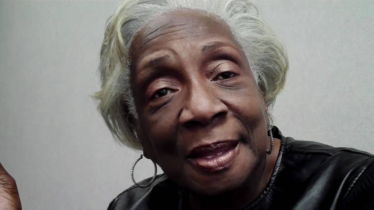 Vel's Purple Oasis Garden Wins A Free Fruit Orchard From Edy's Frozen