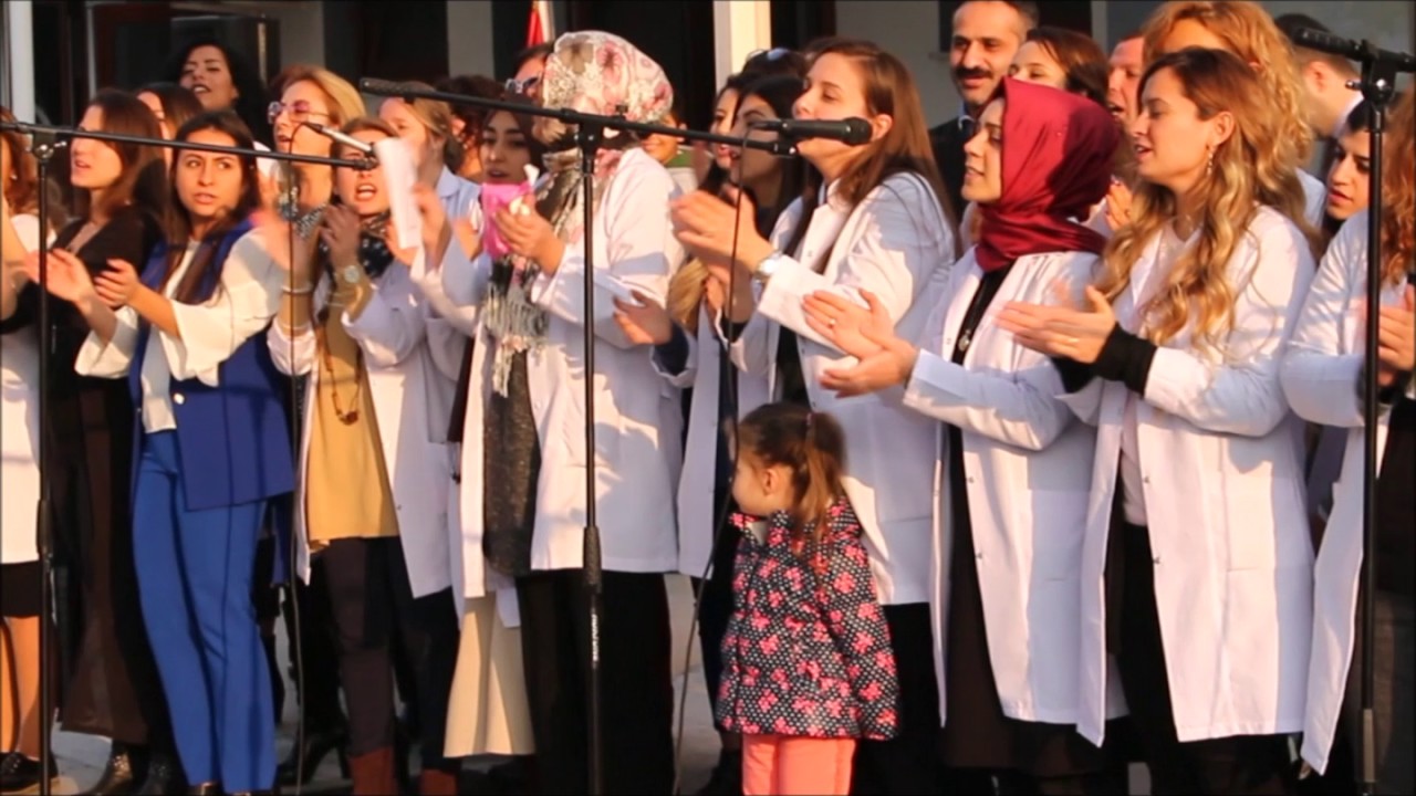 Öğretmenlerden öğrencilere , öğrencilerden öğretmenlere sürpriz...