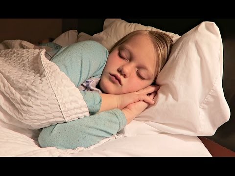 MORNING ROUTINE | 5 KIDS IN A HOTEL ROOM!!!