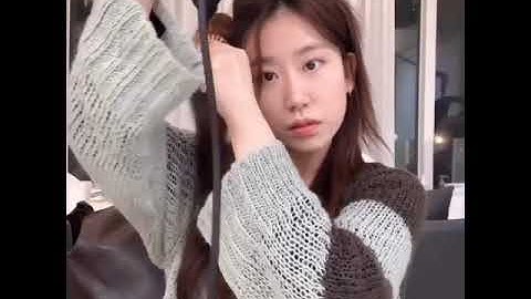 Hướng dẫn cách sấy tóc ôm cụp tại nhà đẹp như tại salon | By Yumichi Salon .