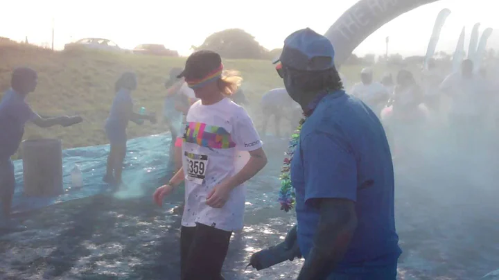 Maui Color Run Team Blue in Action 3/30/2014
