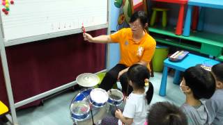 曽福兒童啟智音樂班小鼓手拍子練習