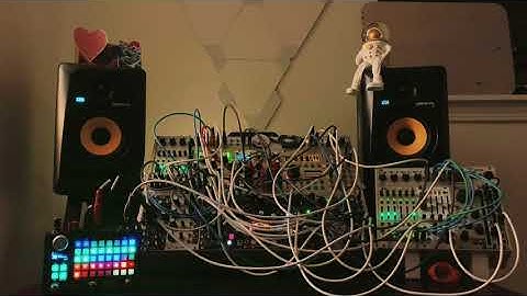 As Far South As Possible / eurorack modular lofi ambient