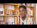 Professor Erick Gomes lança livro didático