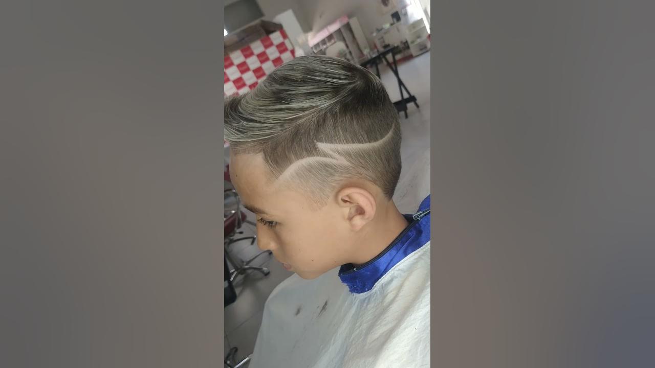 Como fazer corte infantil com risquinhos na lateral