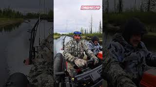 Даже в малой реке на большой лодке вполне комфортно