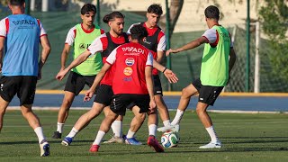 لقطات من الوحدة التدريبية للمنتخب الوطني اليوم ضمن التحضيرات المتواصلة للمواجهة المقبلة