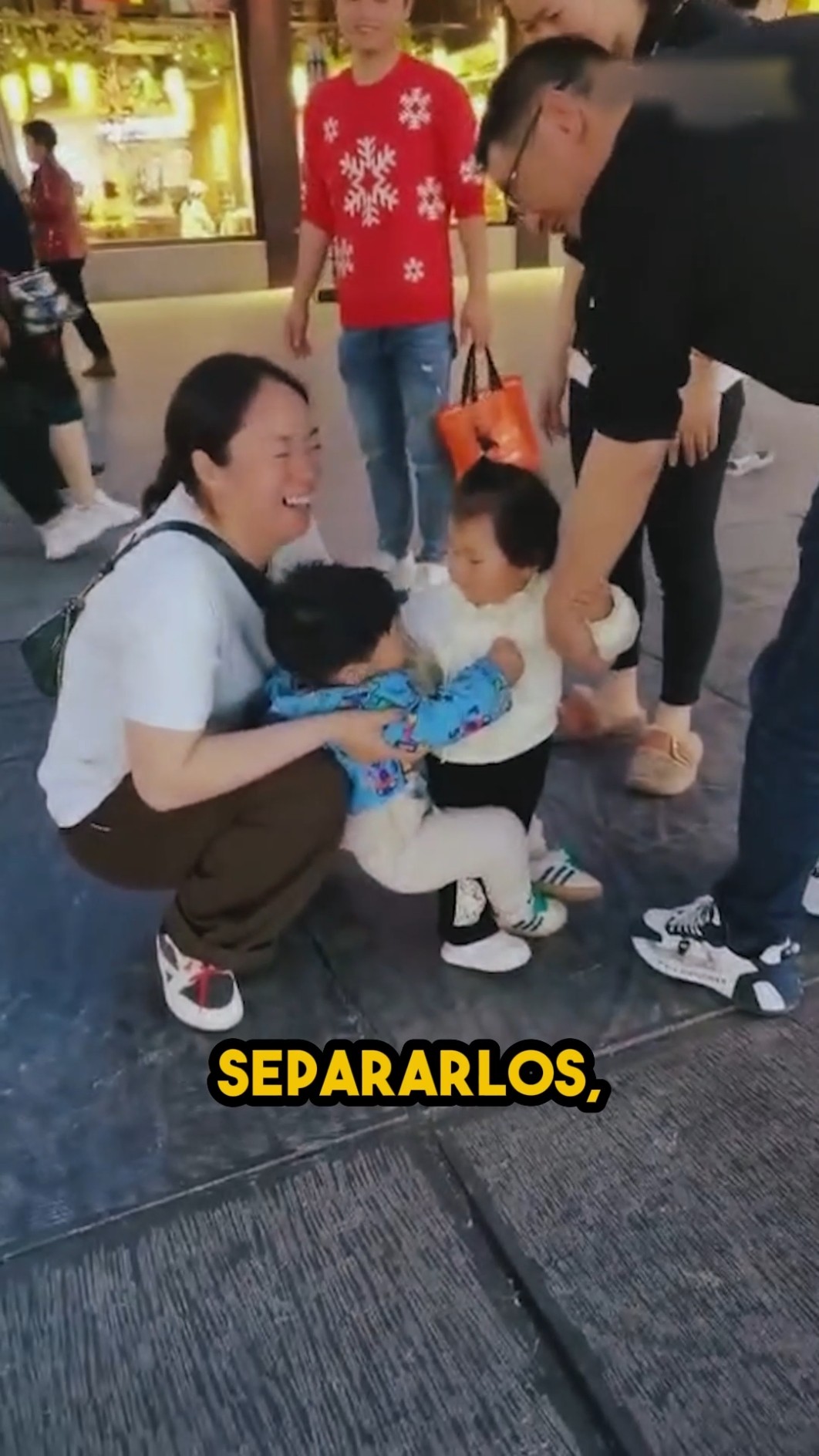 ¡Un abrazo que se salió de control! ??
