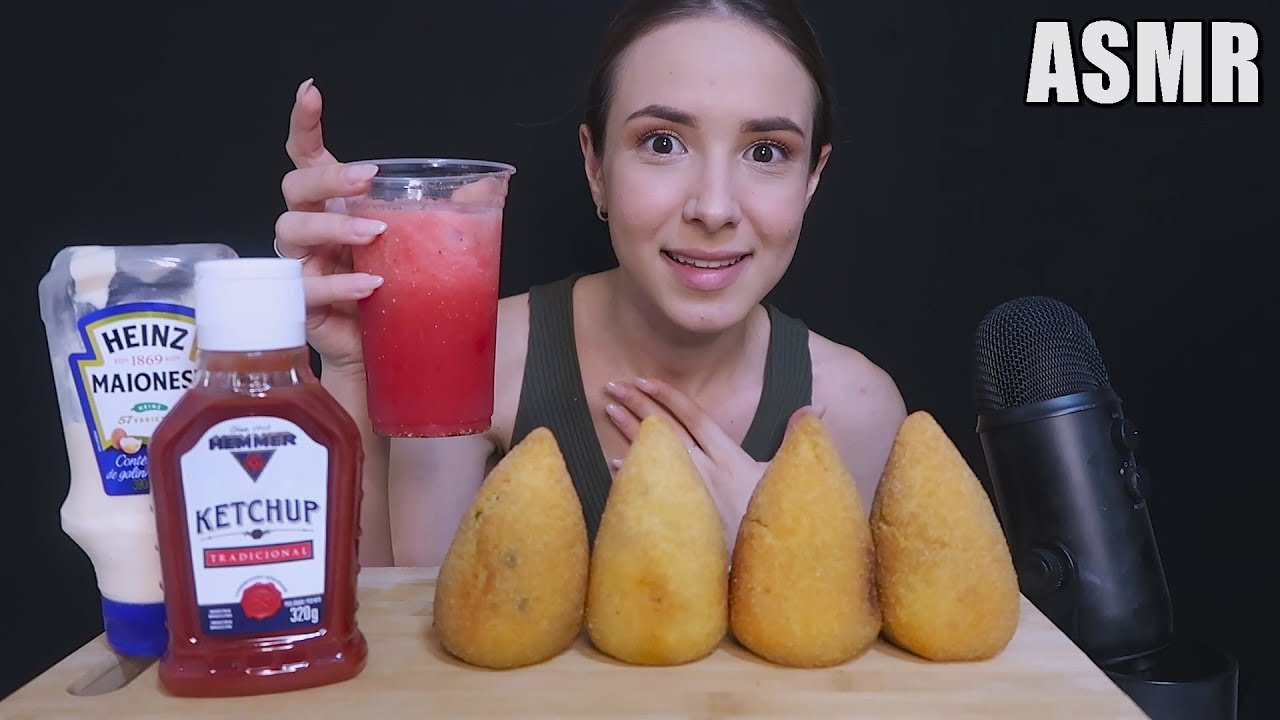 ASMR - COMENDO COXINHAS GIGANTES 🇧🇷