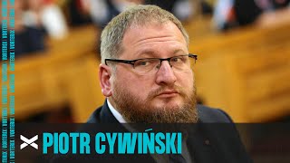 El director del museo de Auschwitz se ofrece a ocupar el lugar de a un chico de 13 años preso