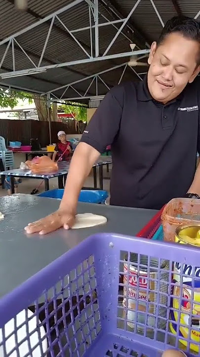 Tebar Roti Canai Macam Ninja! 🫓🔥#roti #Viral #FoodSkill #MalaysiaBoleh #FunnyFood #FoodAction
