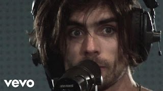 The AllAmerican Rejects  I Wanna (Down The Front Session)