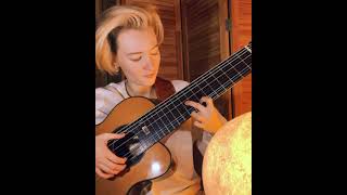 Playing 10 String Guitar marinasdecacorde