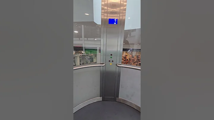 Glass Jackson #lift #elevator at O2 Centre in London