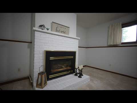 928 Lynda Rd., Waterloo, IA home video tour