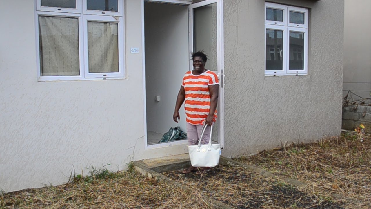 [Post Berguitta] Dans sa nouvelle maison à Quatre-Cocos, Mary Joyce Pasnin dit sa reconnaissance