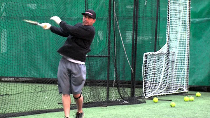 Testing out the Miken Triad Maxload ASA: STRIMA Slow Pitch bat with Jeremy Isenhower