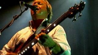 Level 42 Southdanton 171008 The Machine Stops