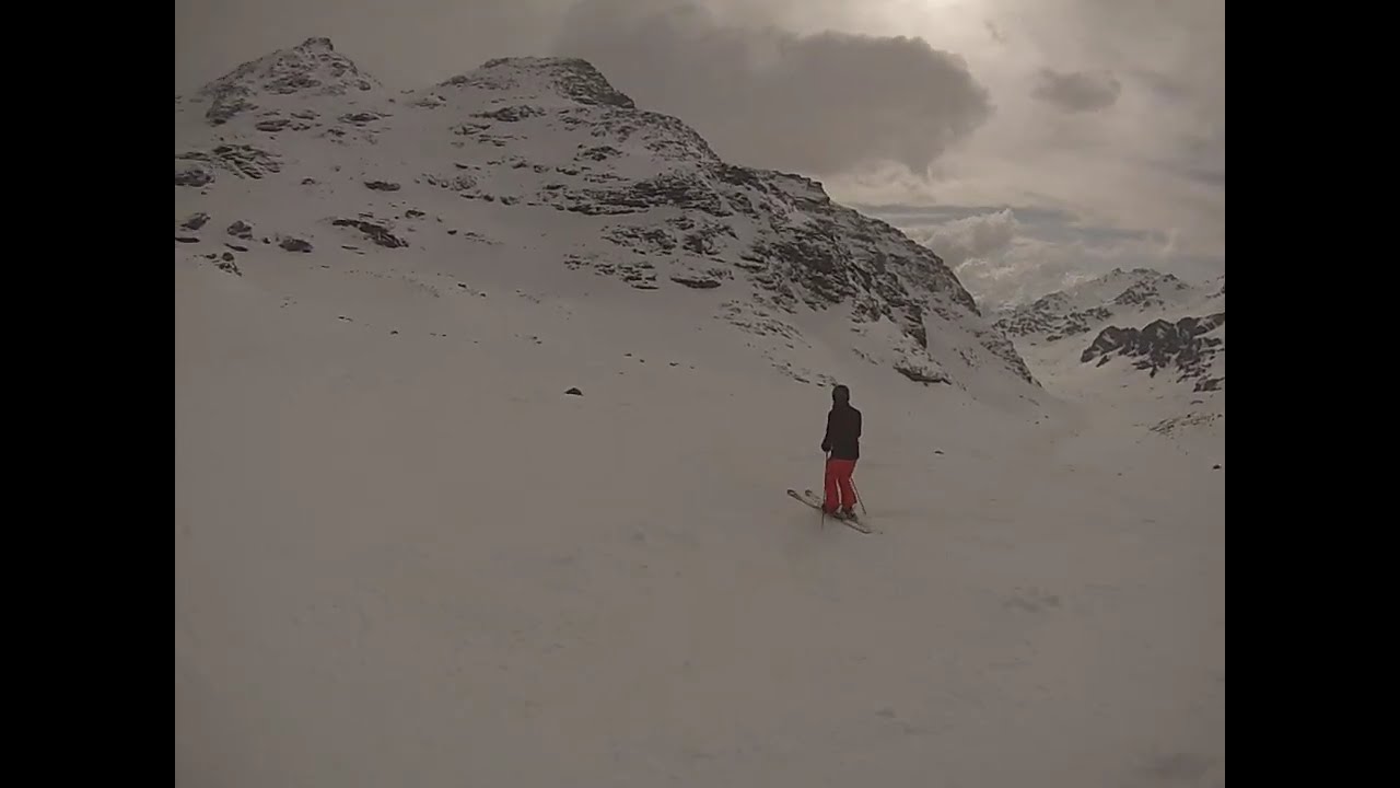 A TELECABIN ORELLE CARON LES 3 VALLES FRANCE