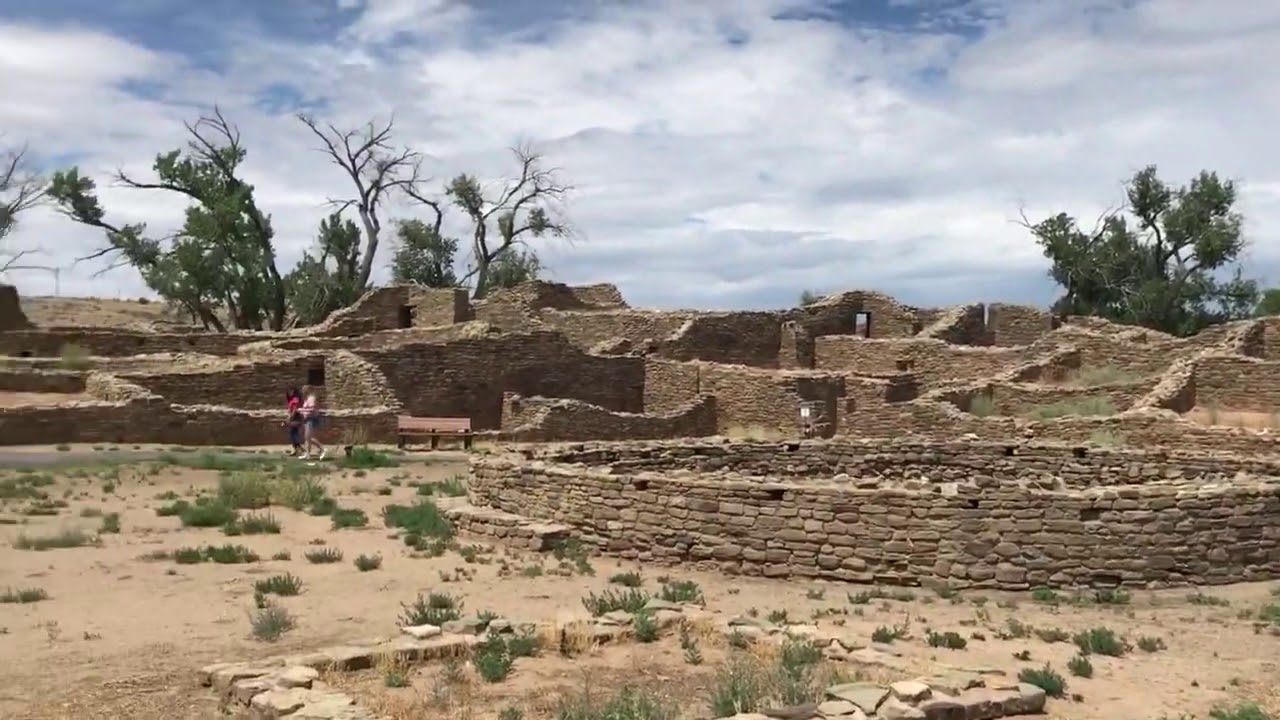 exploring chaco canyon