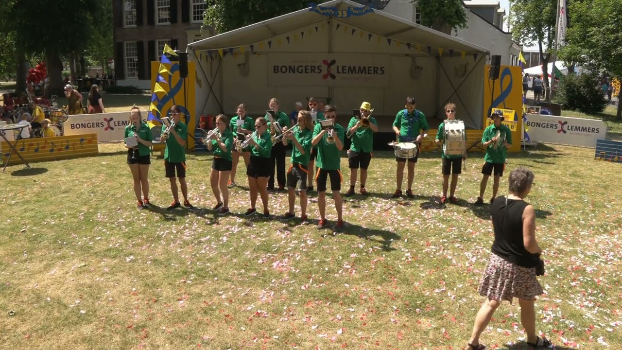 Blaaskapel WOW! Dongen Podium B 35e Bemmelse Dweildag 11 juni 2023 Bemmel