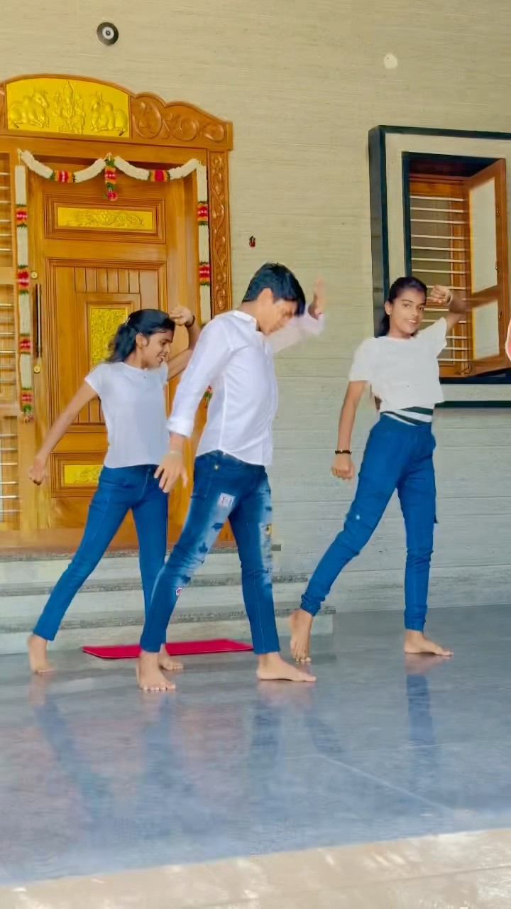 Dj Chandramukhi ??? @Nishadancingqueen #chandramukhi #dance #trending #viral #shorts #youtube