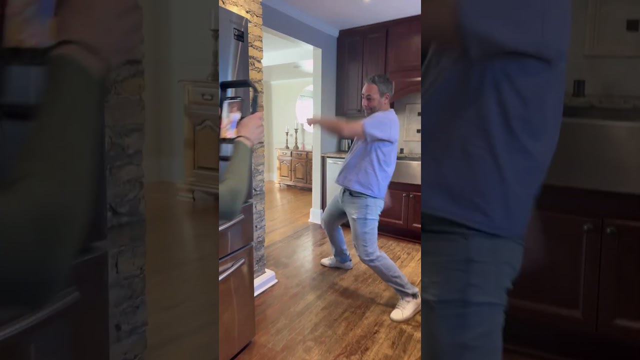 Пытаюсь воссоздать танцевальное видео с ИИ в реальном времени 