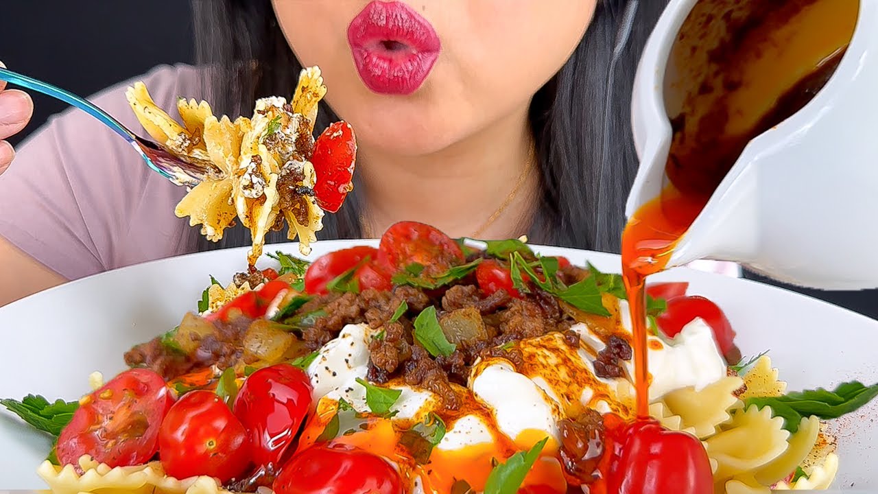 (ASMR) *Requested* EATING ANNA PAULS TIKTOK VIRAL PASTA RECIPE