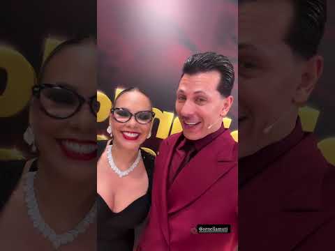 Video Ornella Muti e Pasquale La Rocca ringraziano il pubblico dopo l'esibizione