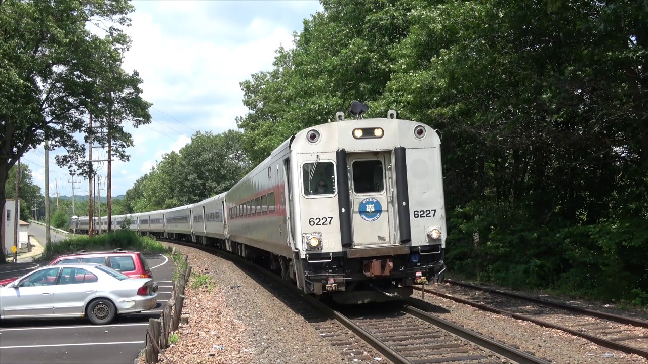 Metro North Naugatuck Trains Arrive From Both Directions YouTube