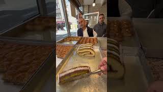 Bu tatlıyı yemek için yurt dışından geldiler Parlar pastanesi Fatih #reklam #food