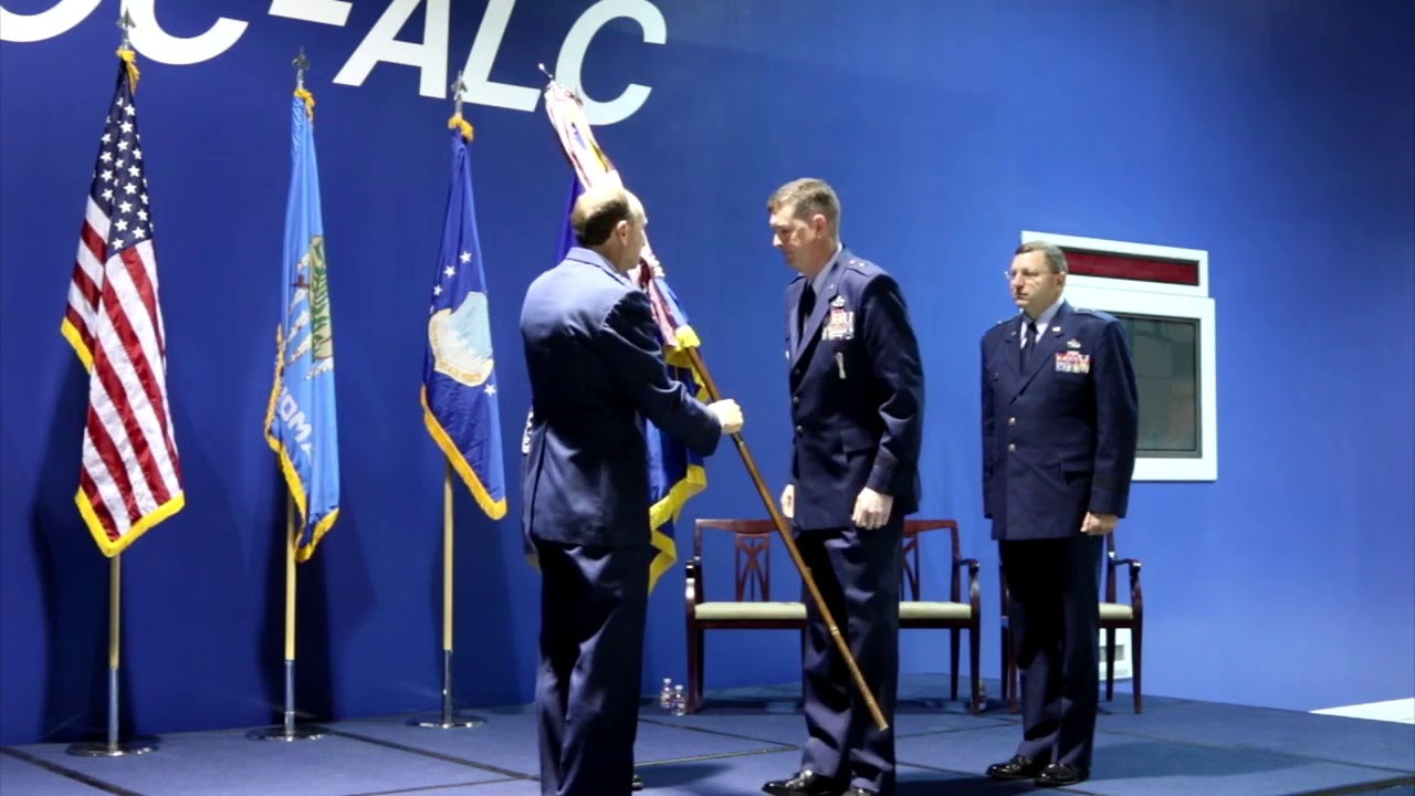 Oklahoma's Tinker Air Force Base logistics complex welcomes new commander